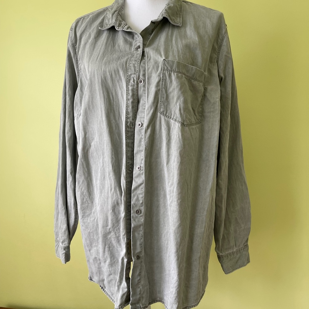 Mineral wash button down
